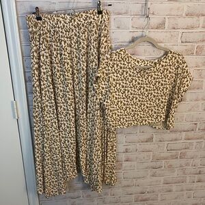 Elegant A-Line Skirt & Crop Top Brown and Cream Floral